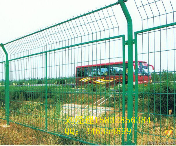 衡水市双边护栏网厂家供应兰州1.8*3米规格双边护栏网