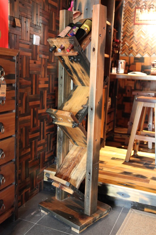 供应用于船木家具的上好古船木酒柜船木博古架装饰墙