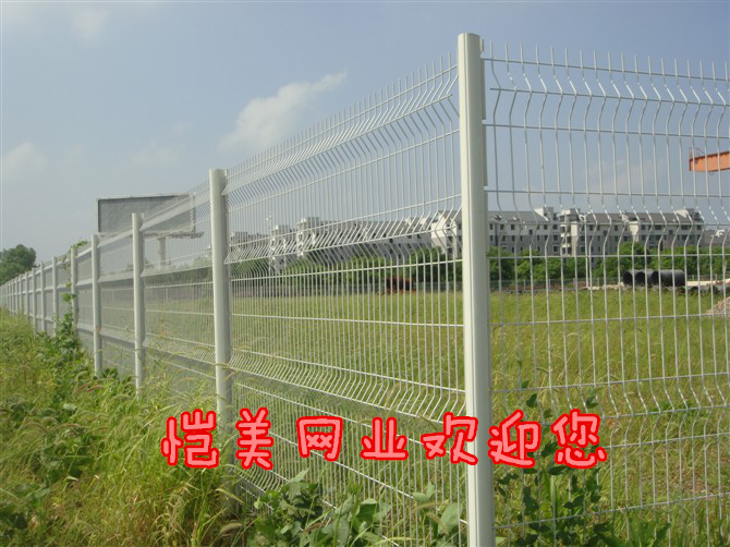 湖北护栏网/武汉河道护栏网/1.8*3.0米护栏网图片