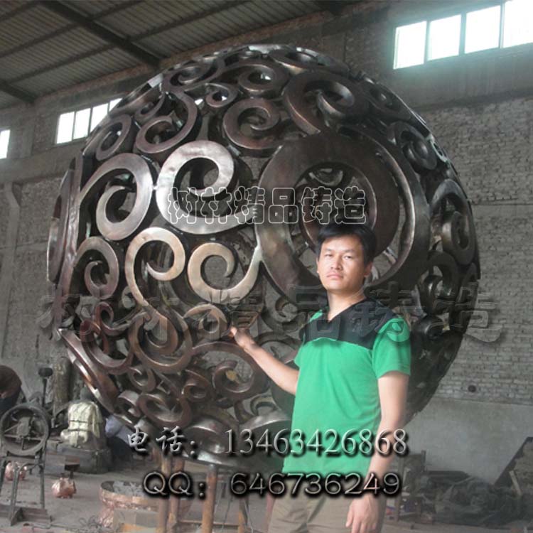 供应用于乔迁的大型铸铜雕塑镂空球雕塑