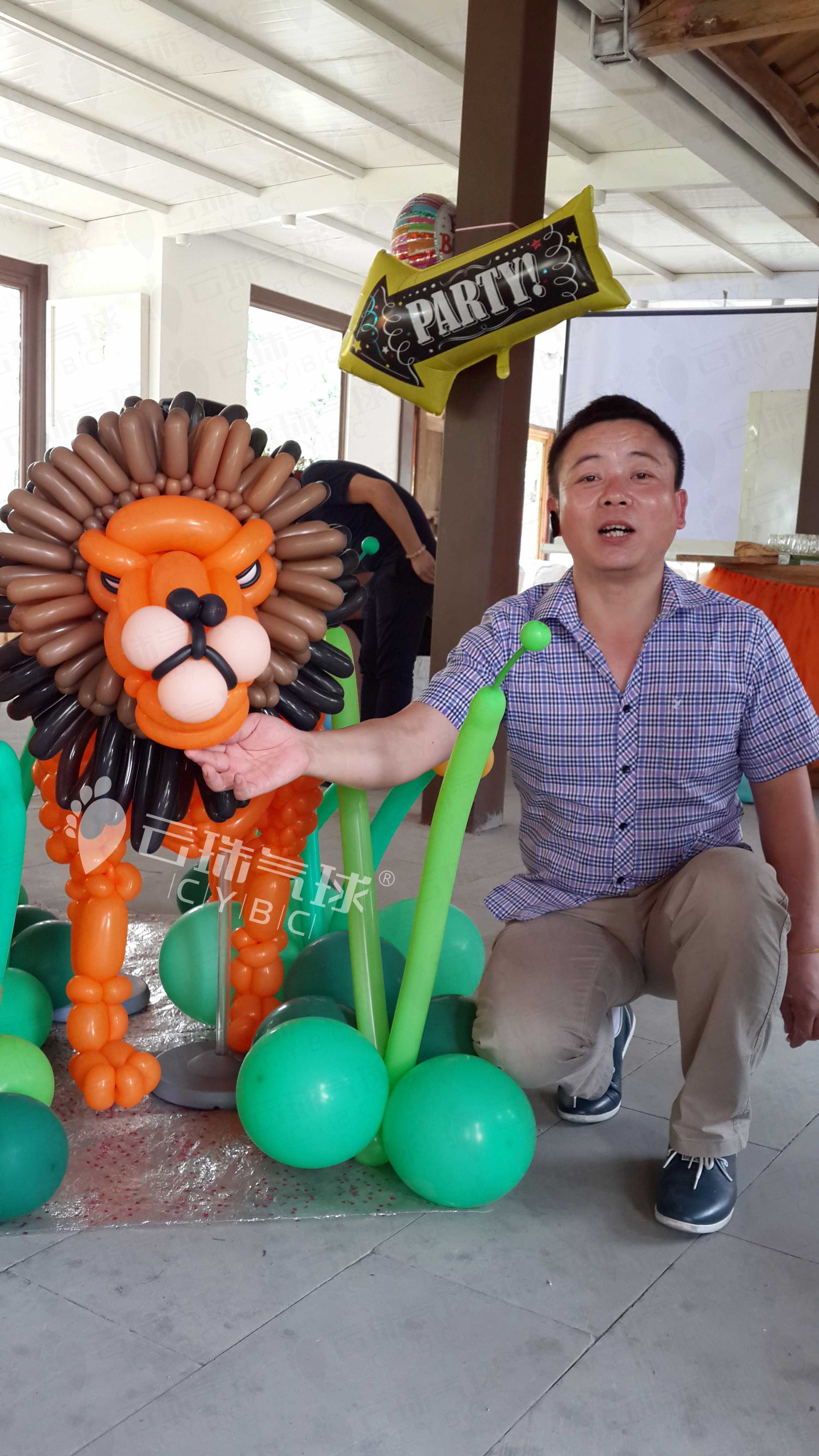 成都市狮子气球/气球造型/成都气球狮子厂家供应狮子气球/气球造型/成都气球狮子