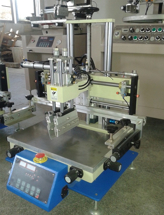 供应广州益彩全自动3050丝印机，益彩专业生产丝印机，全自动丝印机