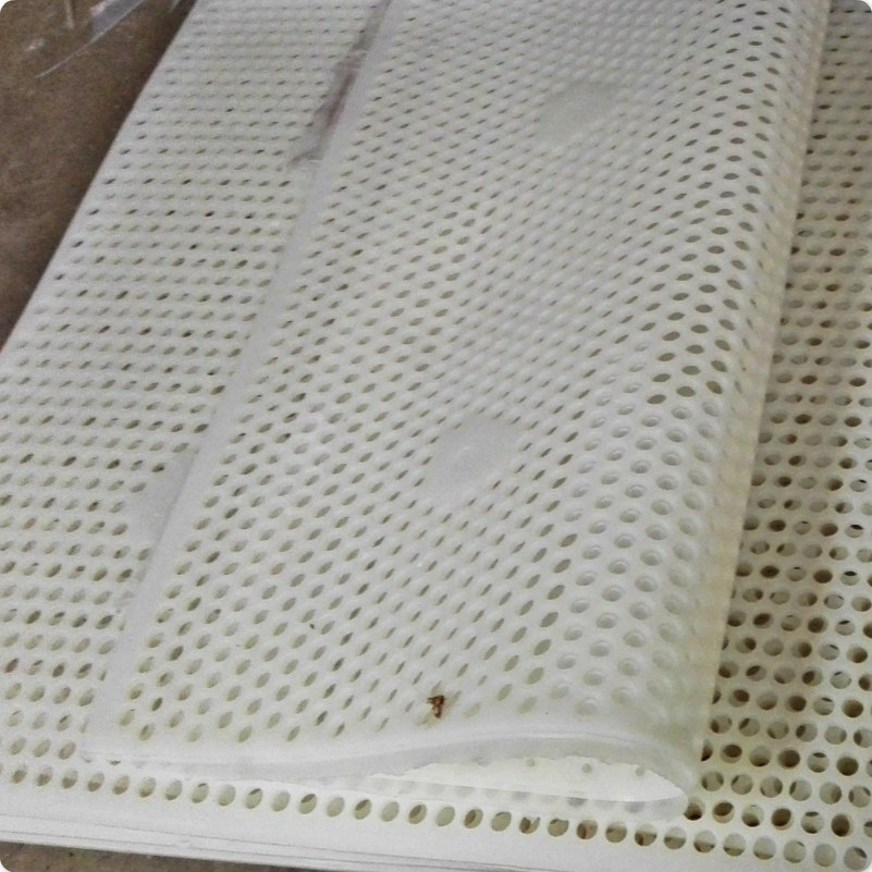 供应用于饮料杀菌的杀菌筐塑料隔层板 打孔塑料隔板