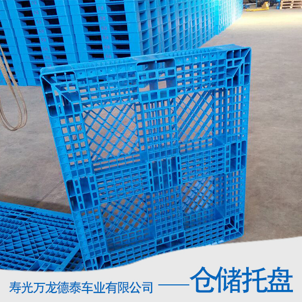 济南市田字塑料托盘厂家供应用于仓库货物的周|提高货物的装|降低工厂的人的田字塑料托盘