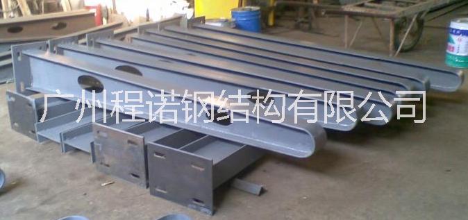 供应牛腿架 雨棚钢梁  玻璃雨棚生产厂家  承接广州玻璃雨棚工程