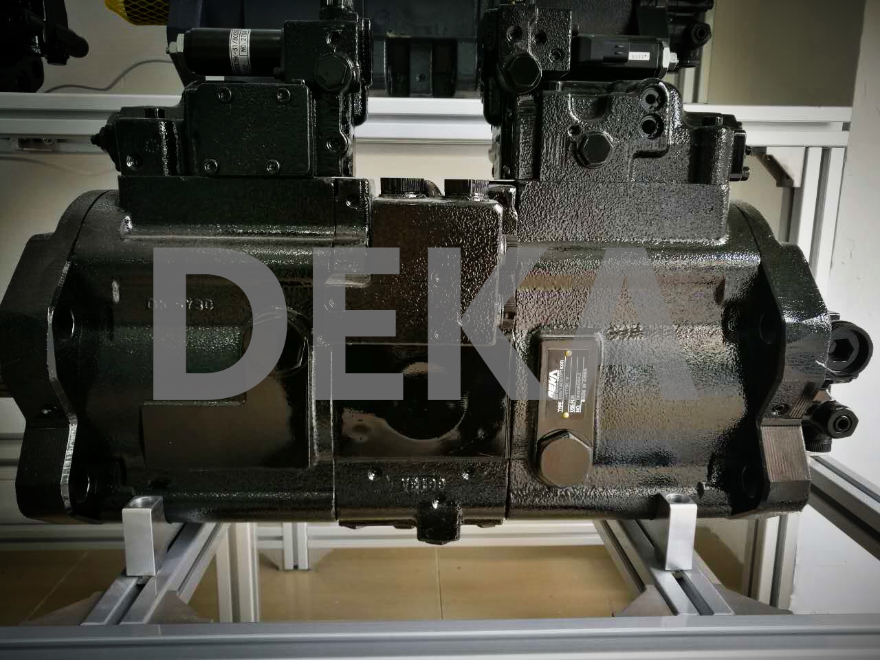 DEKA，SK200-8液压泵DEKA，SK200-8液压泵