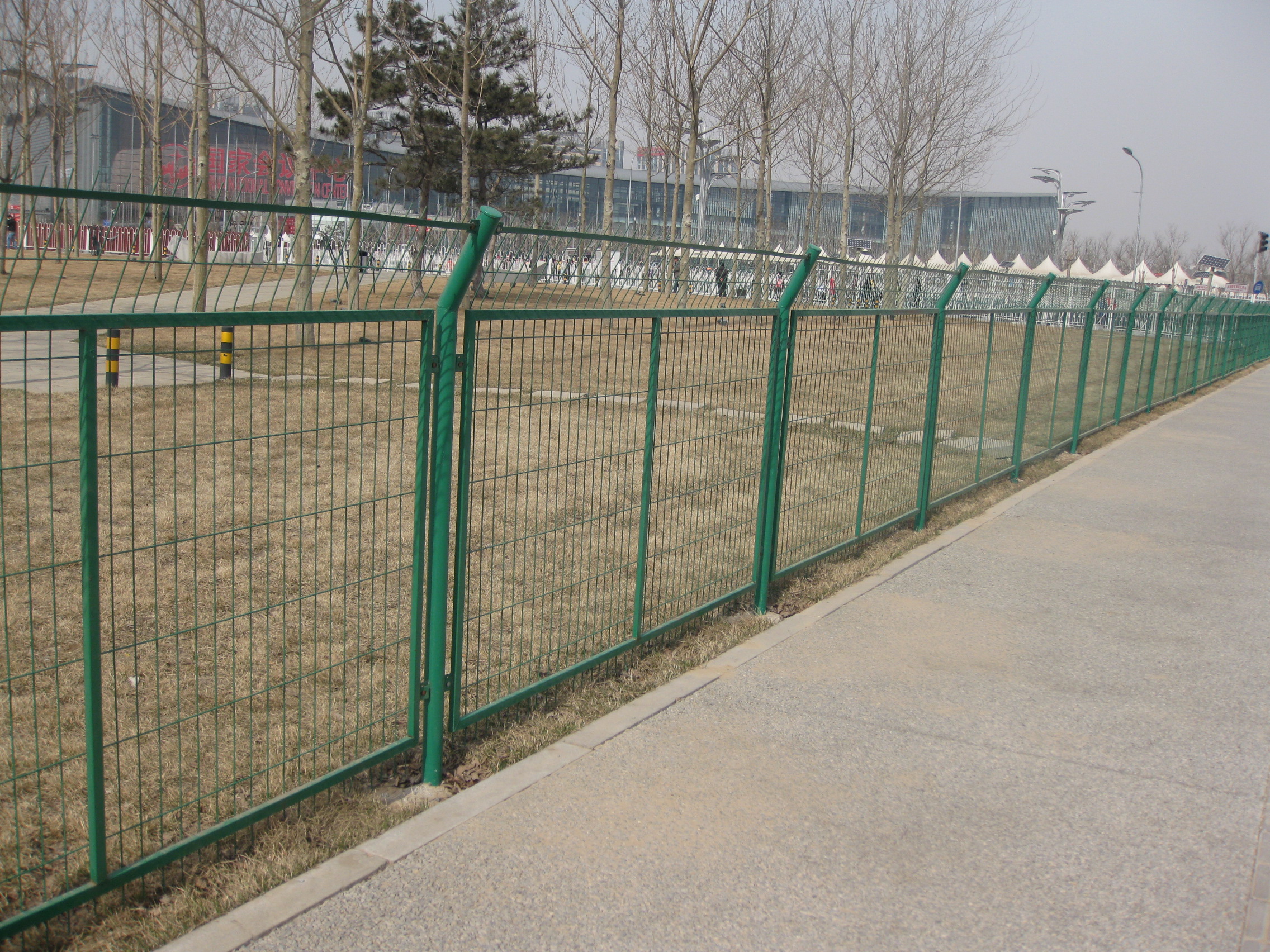 护栏网厂家常年直销框架护栏网 双边丝折弯护栏网 围栏网 可定做