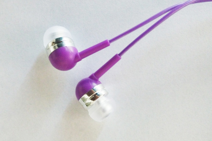 水晶线耳机批发  中低档耳机供应小耳机厂家出口小耳机OEM代工图片