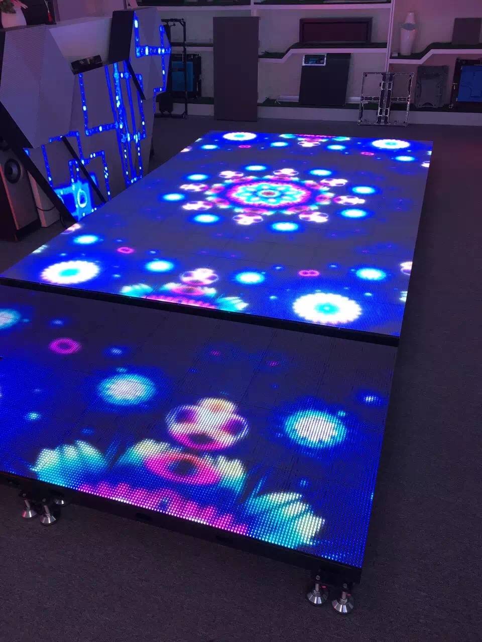 鑫亿光LED互动地砖屏