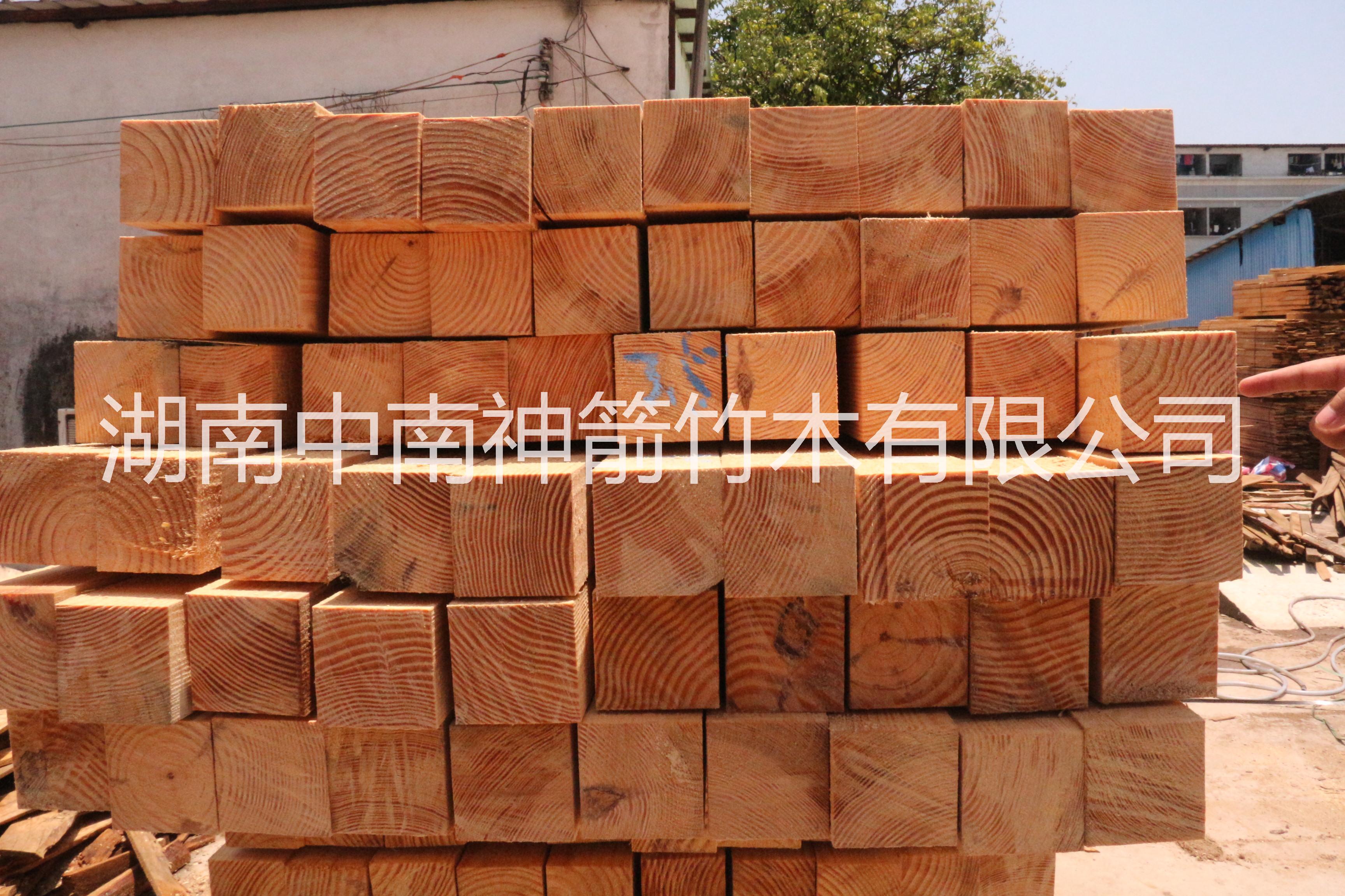 广西南方松防腐木厂家 优质环保建筑木方 防腐耐磨 可加工订制图片