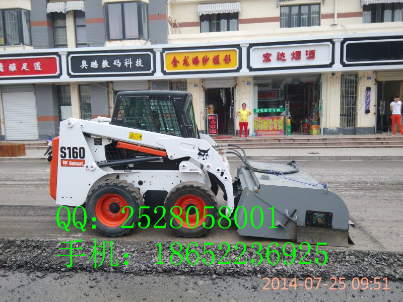 徐州市山猫扫地机，滑移清扫机厂家