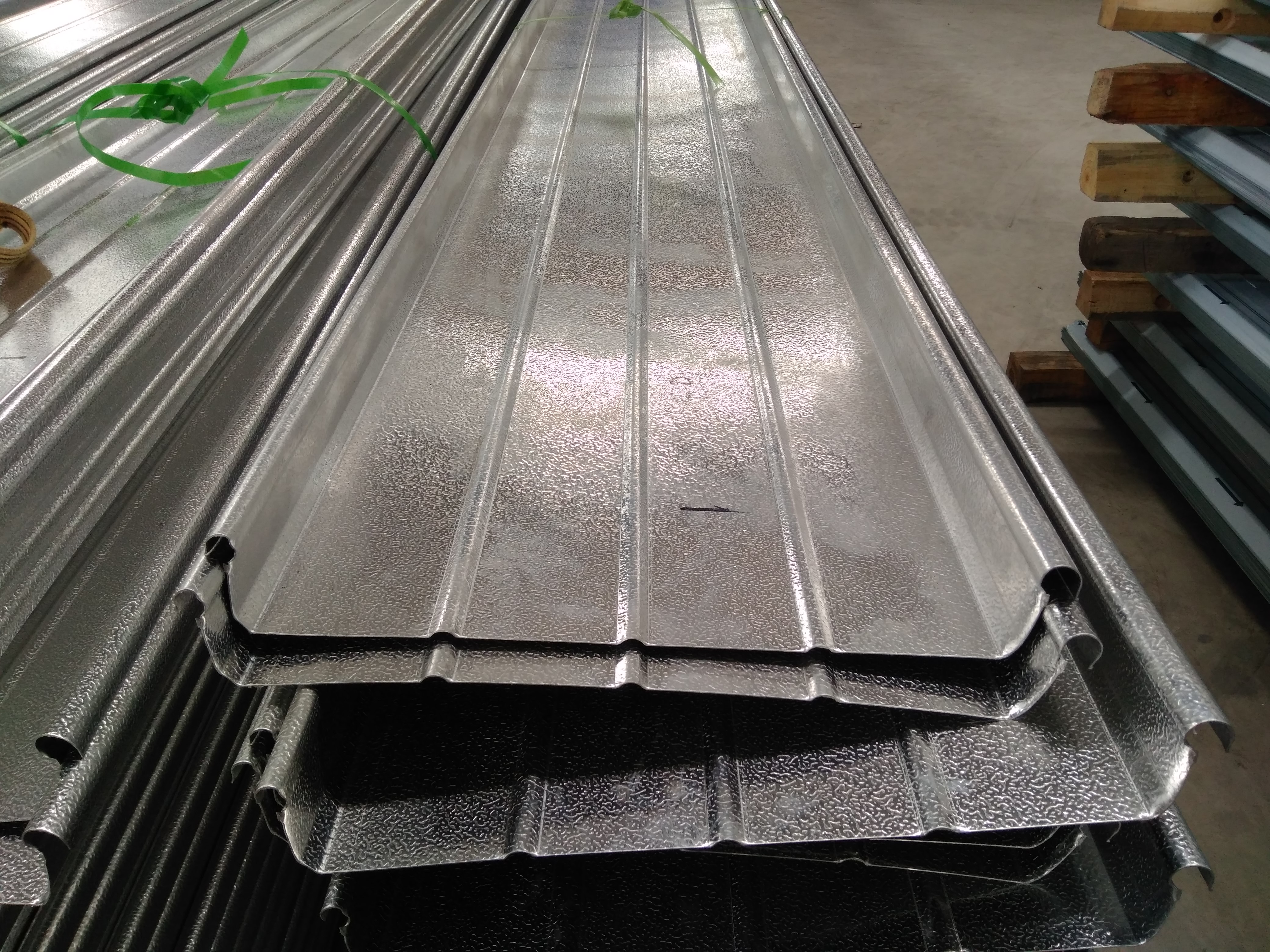 YX65-430铝镁锰屋面板  厂家直供