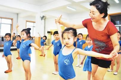 义乌舞蹈培训中心.义乌舞蹈培训,义乌专业舞蹈培训中心.义乌专业舞蹈培训学校.义乌舞蹈学校，附近舞蹈培训,