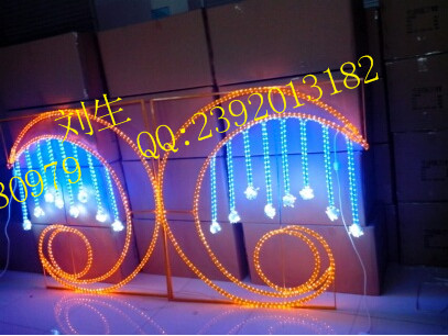 LED发光中国结、灯杆装饰发光中图片
