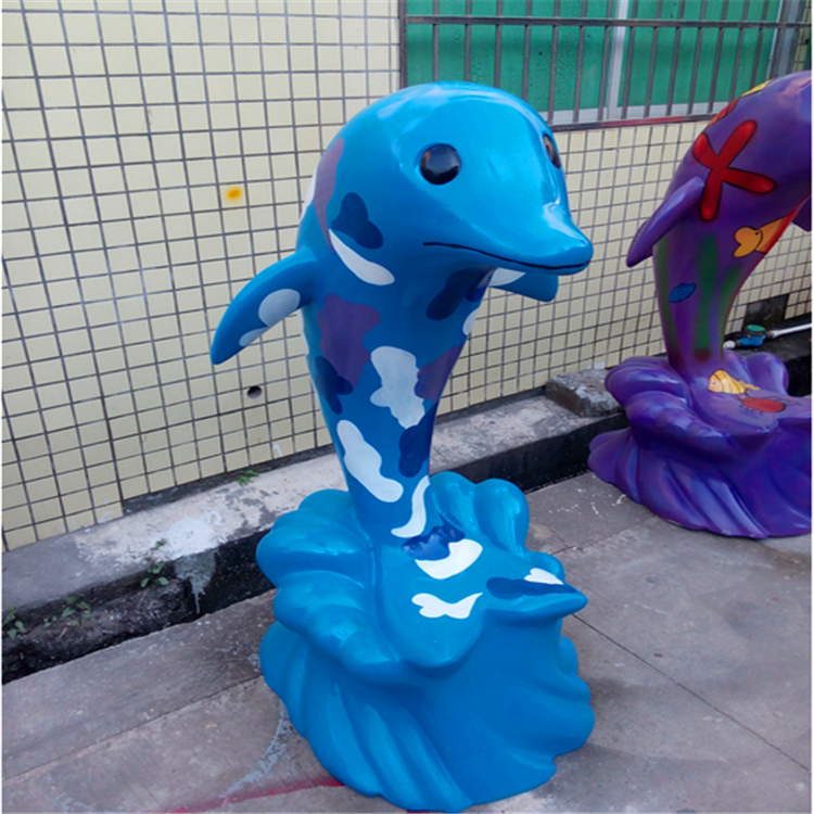 供应海豚雕塑 可定制仿生动物雕塑  玻璃钢动物雕塑图片