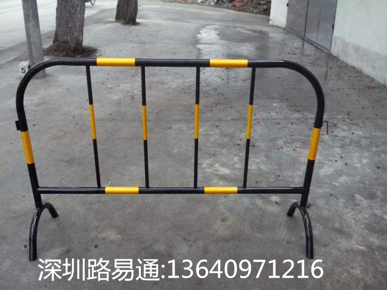 厂家供应隔离护栏 深圳反光黄黑铁图片