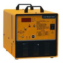 充电器，通常指的是一种将交流电转换为低压直流电的设备。图片