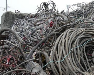 高价回收电线电缆 回收电线电缆价格图片