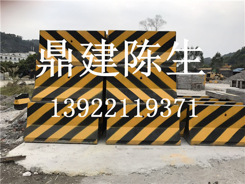 深圳1米/2米水泥隔离墩批发