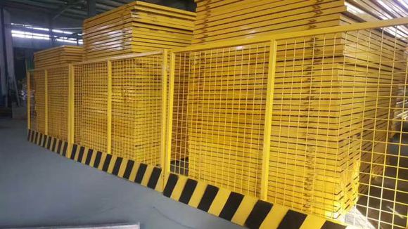 佛山金栏筛网专业生产基坑护栏临边护栏施工护栏场地护栏欢迎订购图片