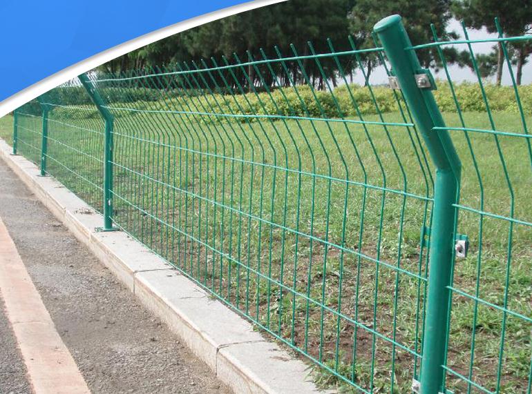 铁丝网围栏双边丝护栏网公路道路隔离网养殖鸡框架防护钢网安全网图片