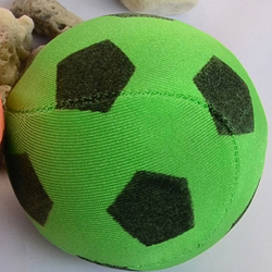厂家批发戏水玩具弹力球芯 水上弹跳球 TPR包布球发泄球握力球