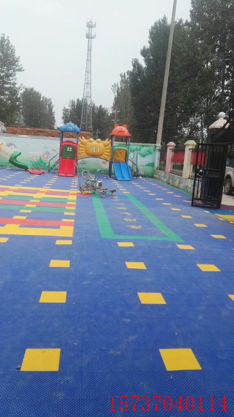 幼儿园室外 幼儿园操场用板 幼儿园操场用悬浮塑料地板厂家批