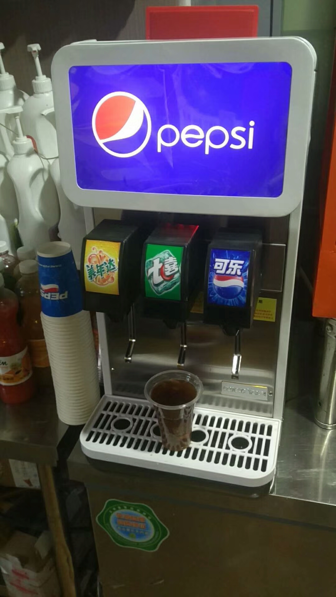 泉州可乐机厂家直销_碳酸饮料机器图片
