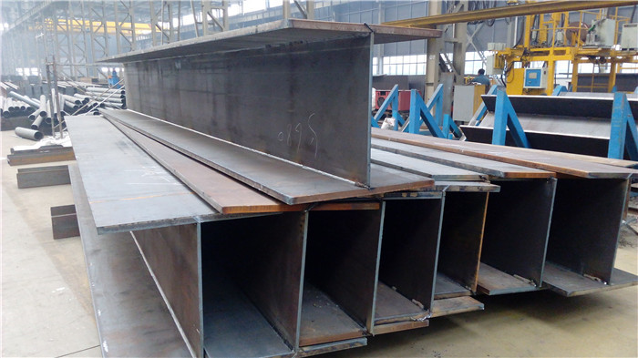 H型钢焊接加工厂家选三维钢构图片