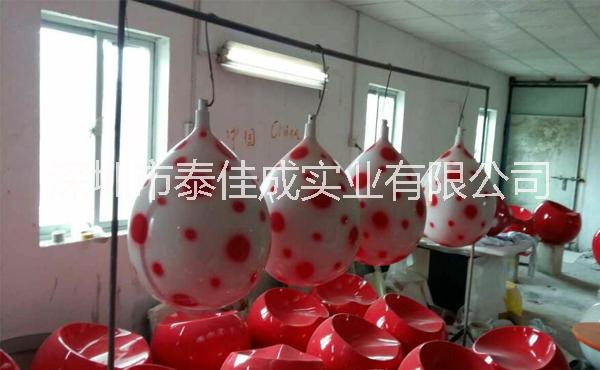 厂家直销玻璃钢气球雕塑批发