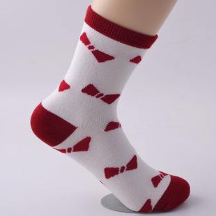 重庆朵啦  重庆昂赫机械设备有限公司生产健康袜子