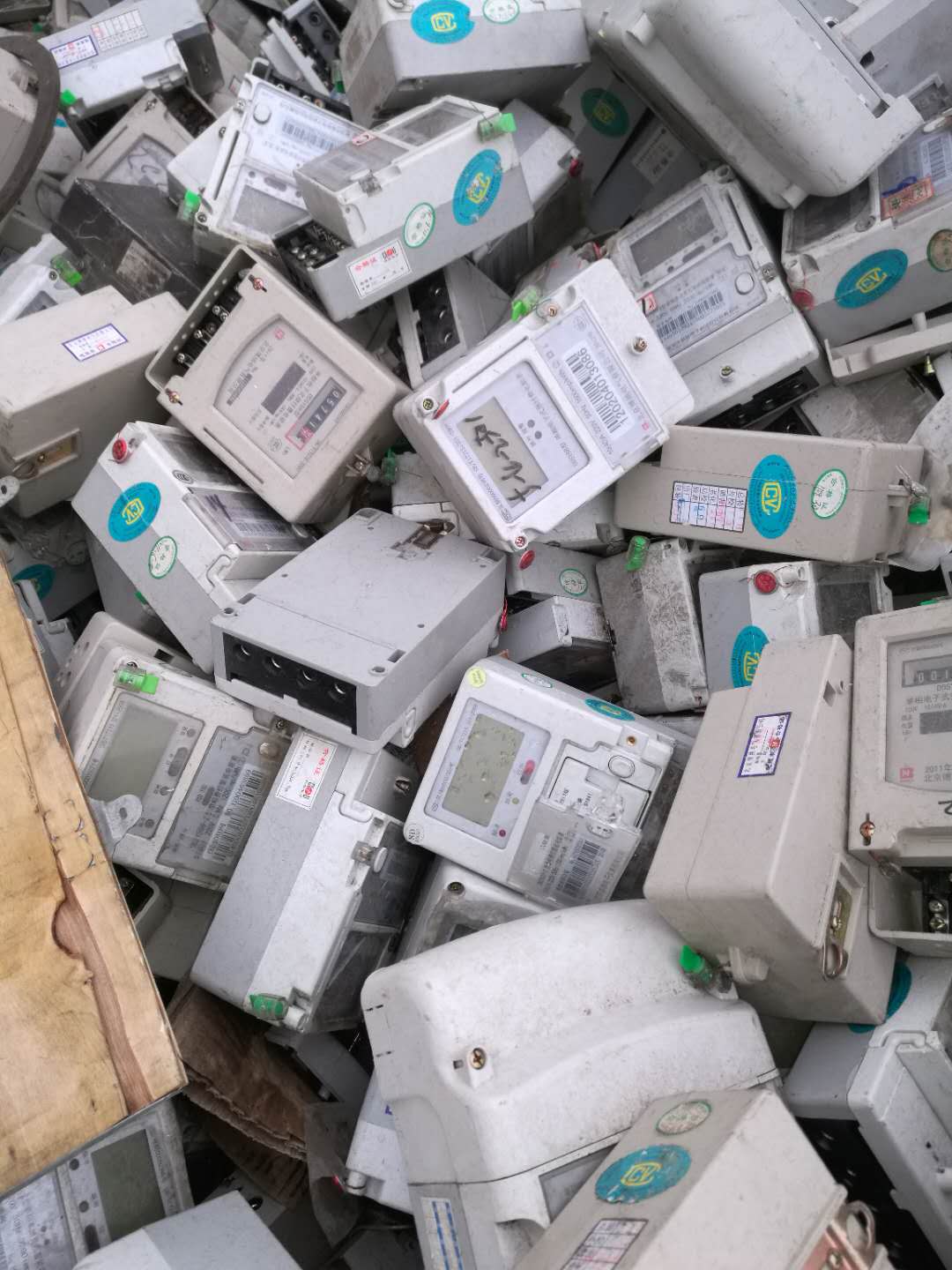 临沂市回收电表厂家回收电表回收电表厂家大量回收电表厂家回收电表厂家联系电话