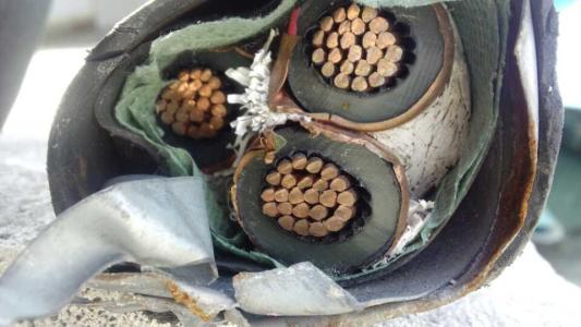 威海旧电缆回收厂家电话 带皮铠装电缆回收正规企业单位图片