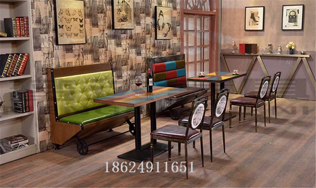 郑州市复古个性主题实木板式卡座厂家复古个性主题实木板式卡座中式茶餐厅音乐沙发火锅烤鱼店桌椅组合
