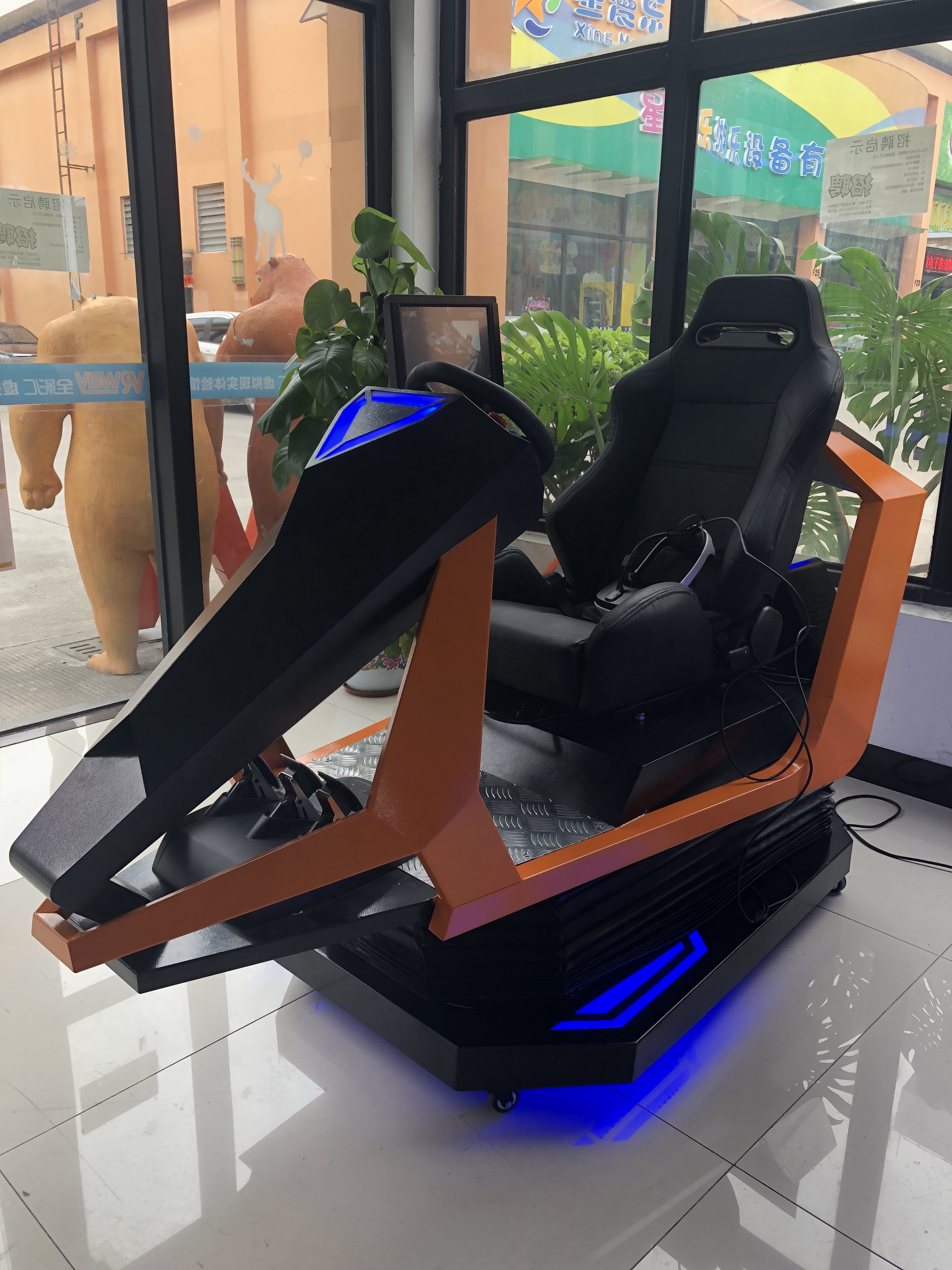 VR赛车出租 VR游戏设备 虚拟现实体验图片