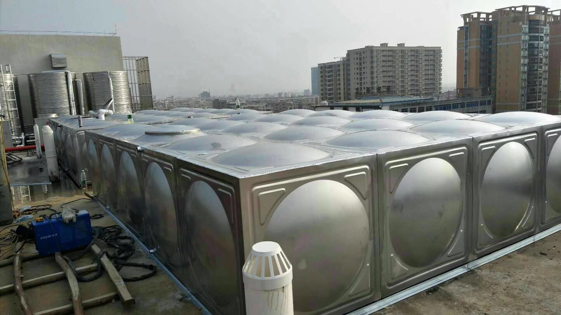 广东广州太阳能空气能配套水箱厂家 越秀拼接式方形水箱定做 荔湾不锈钢圆形水箱报价 海珠组装式卧式水箱描述