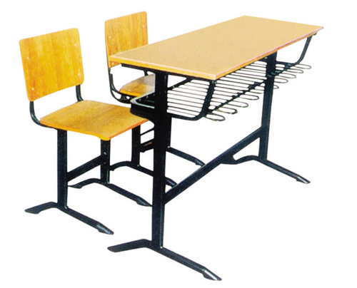 武汉市黄陂区兴岳钢木家具厂课桌椅学生课桌椅定做图片