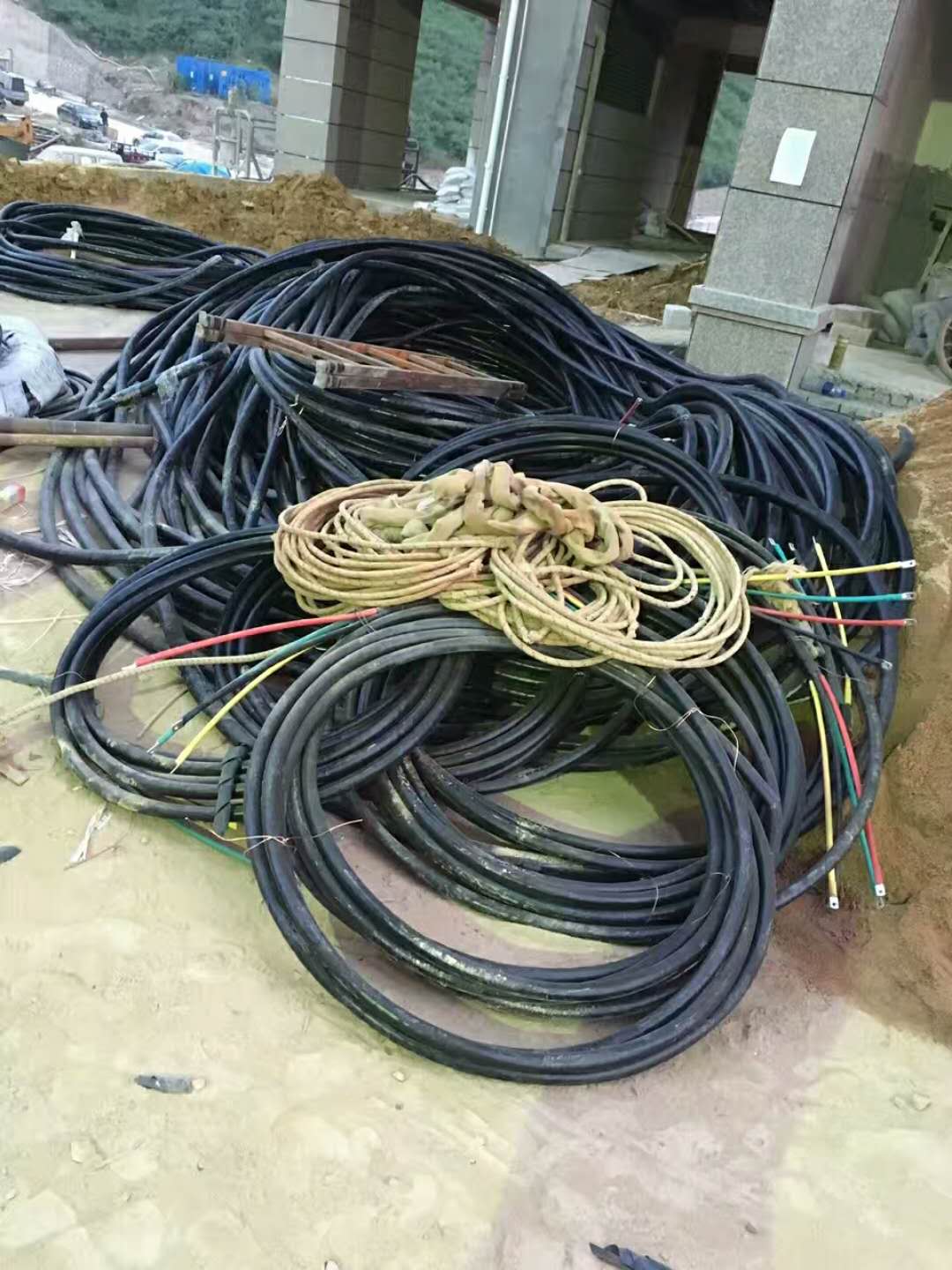 枣庄废旧电线电缆回收价格、电线电缆回收电话、枣庄废旧电缆回收报价图片