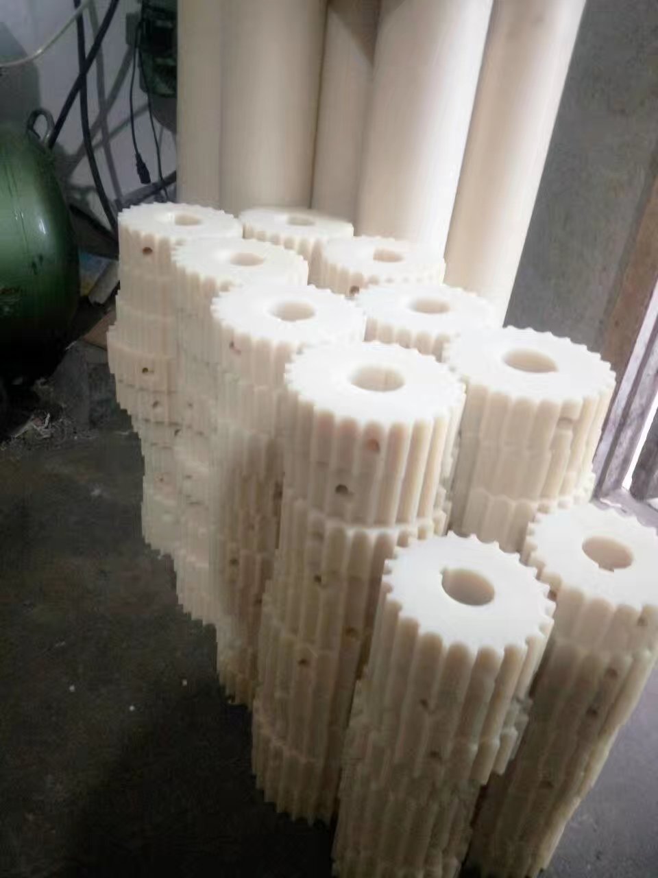 昆明市批发各种规格包装设备用滚珠护栏，厂家