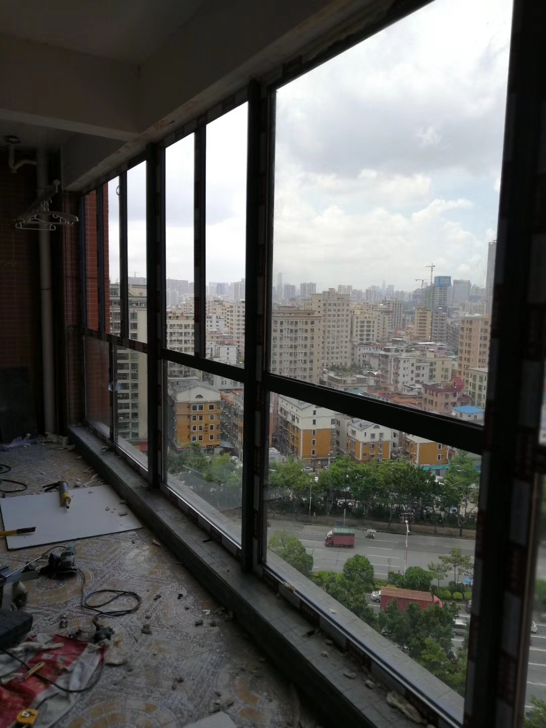 深圳铝合金推拉窗，铝合金推拉窗，高端铝合金推拉窗，推拉窗安装电话，深圳推拉窗