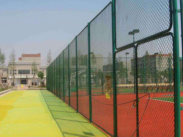 体育场围网球场 体育场围网球场围网安平铁丝网厂家
