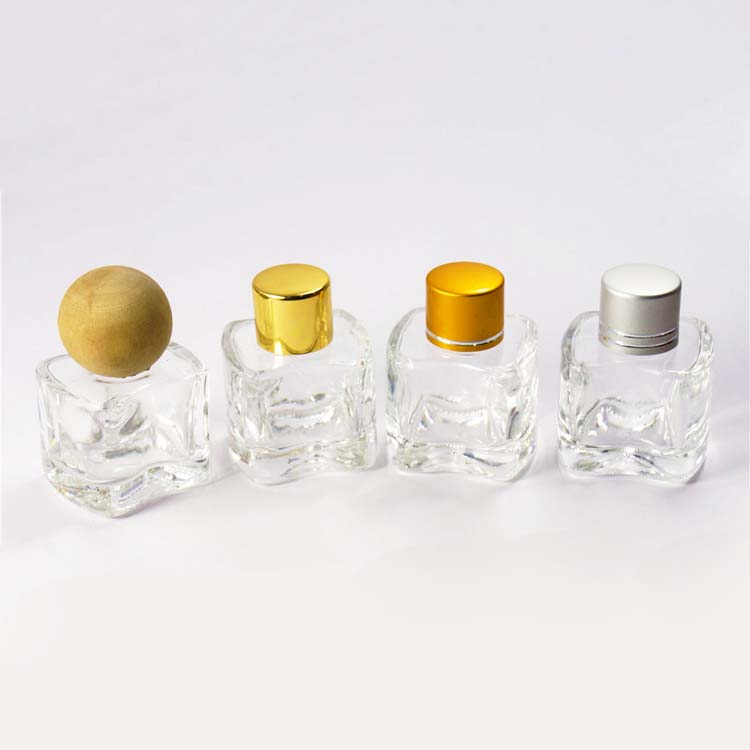 广州市批发订做841平凹香水吊饰瓶厂家