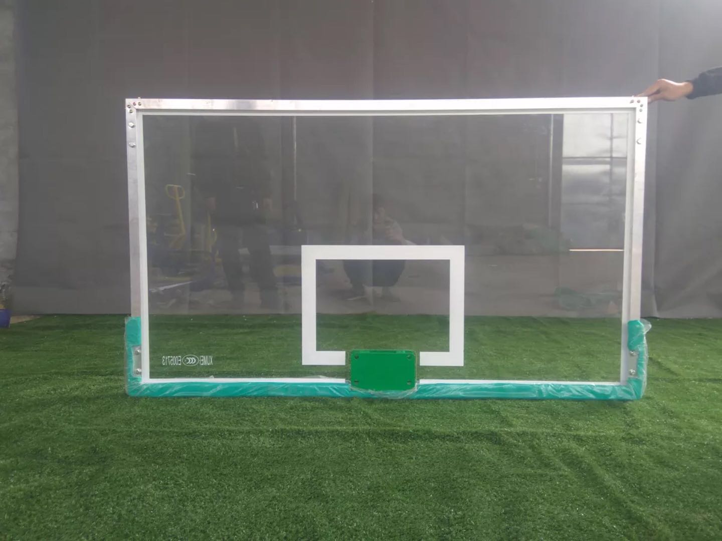 深圳篮球板钢化玻璃篮球板更换篮板批发