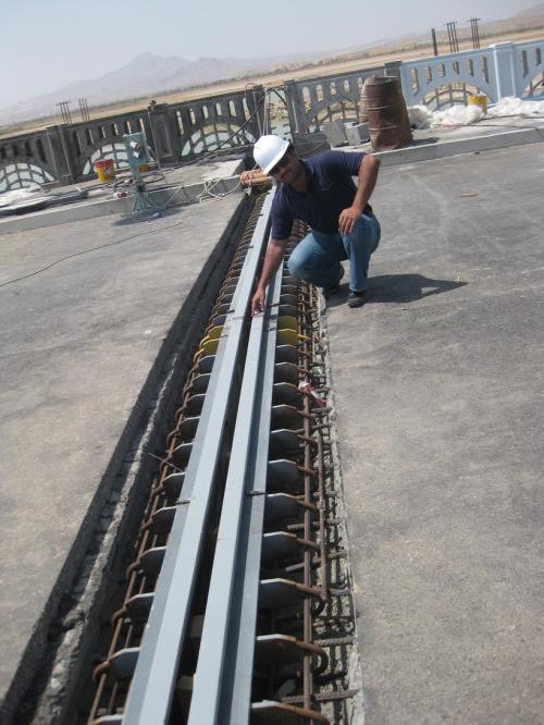 衡水市衡水C型60桥梁伸缩缝出厂价供应厂家