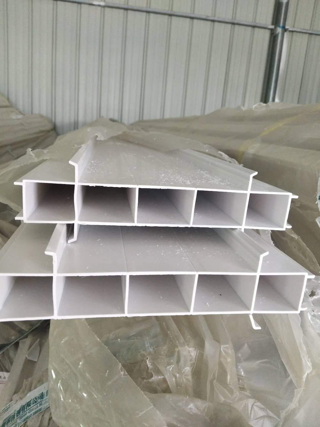 新型材料结构拉缝外墙变形缝-长沙百工建材有限公司