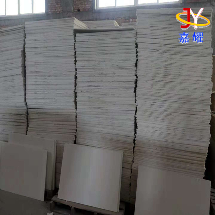 河南厂家供应 耐高温硅酸铝硬质纤维板、低容重防火硅酸铝板 现货图片