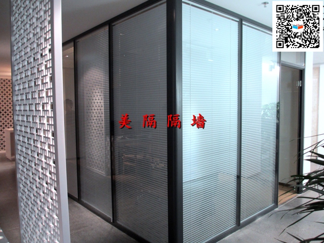 深圳市办公室双层玻璃加百叶隔断厂家深圳福田办公室双层玻璃加百叶隔断