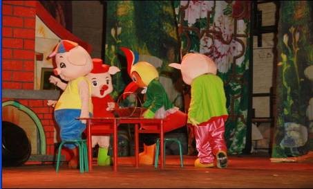 迪士尼卡通儿童剧三只小猪演出