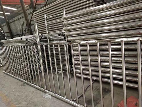 热镀锌钢管护栏-优质生产供应商厂家直销批发价格图片