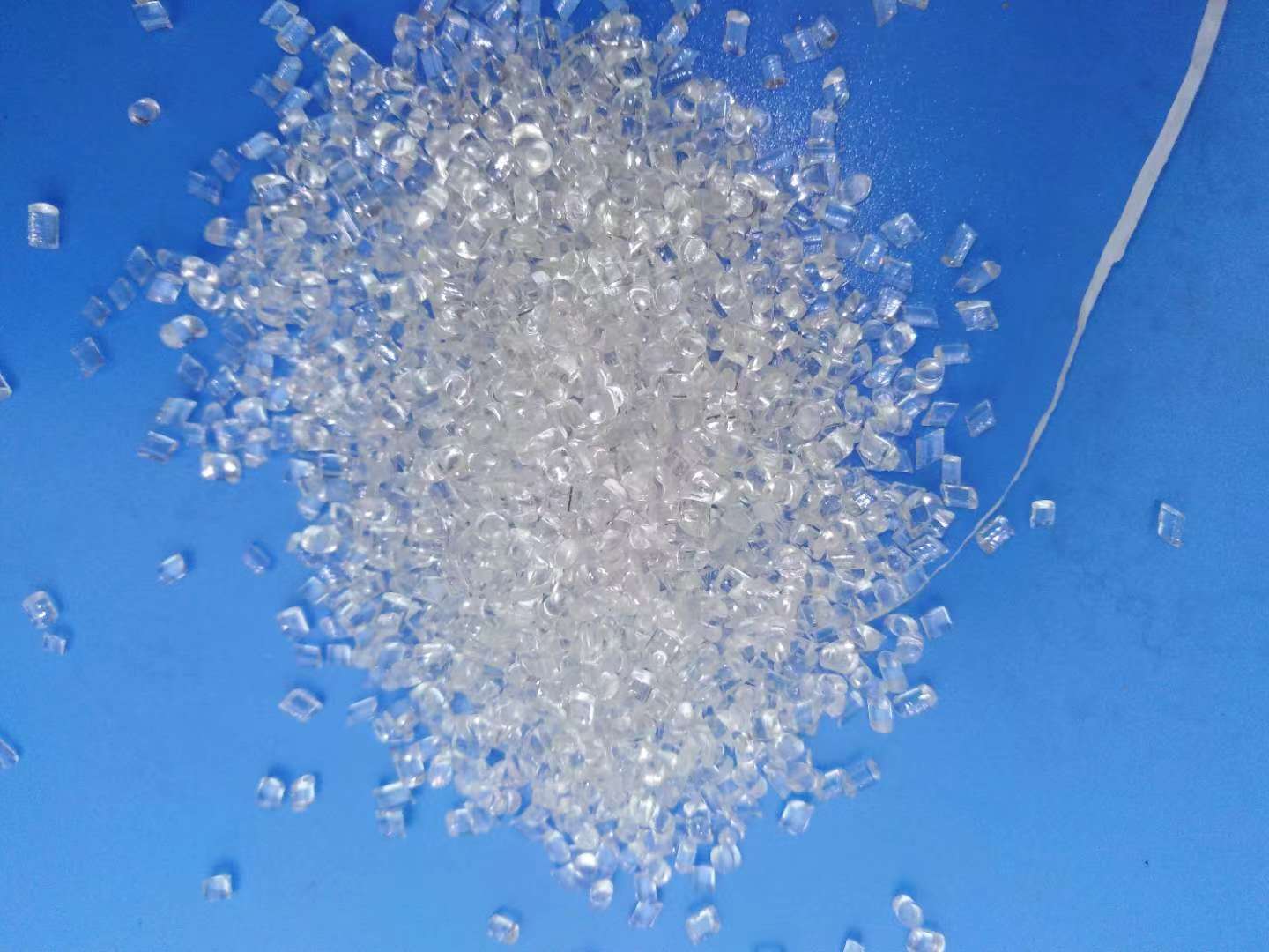 TPU塑料颗粒∣聚氨酯再生颗粒∣TPU挤出注塑料颗粒-德州联丰塑料制品有限公司图片